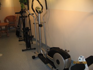 Bild på en träningsmaskin i ett gym