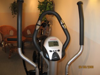 Närmare bild på en träningsmaskin i ett gym
